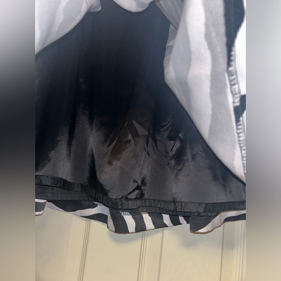 Express Design Studio Pleated Skirt - Picture 8 of 8